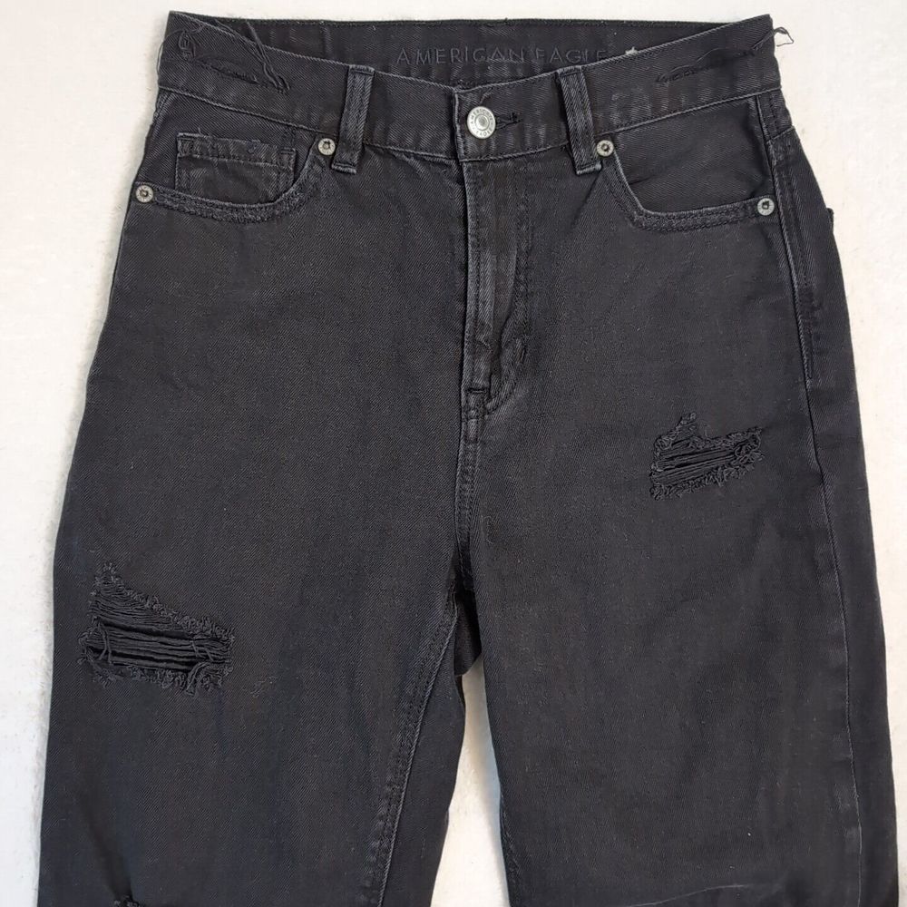 American Eagle Jeans Womens Size 2 Mom Jean Black Destroyed Ripped High Rise EUC